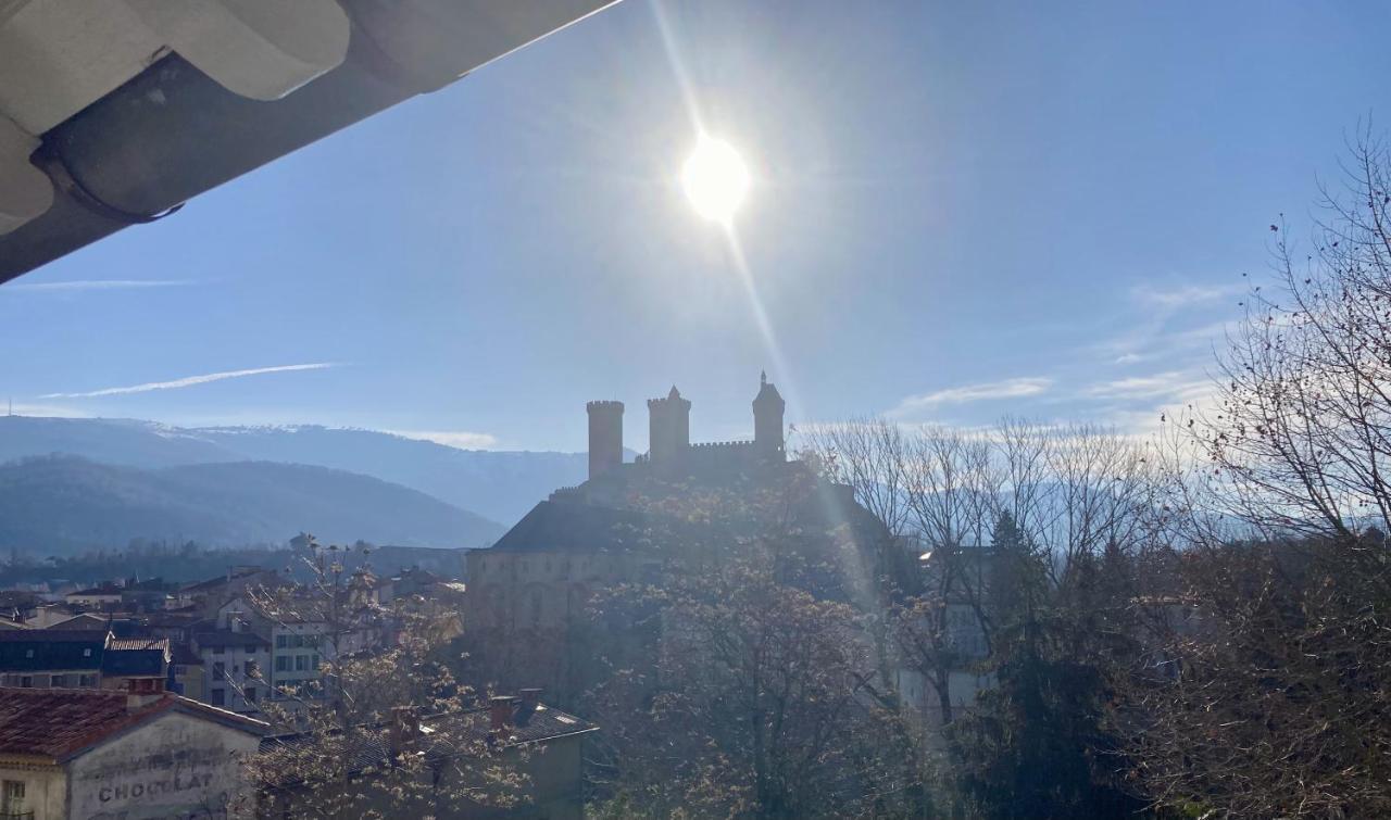 Studio Le Roof - Une Vue Splendide - Petit Dejeuner Inclus 1Ere Nuit - Aux 4 Logis Aparthotel Foix Exterior photo