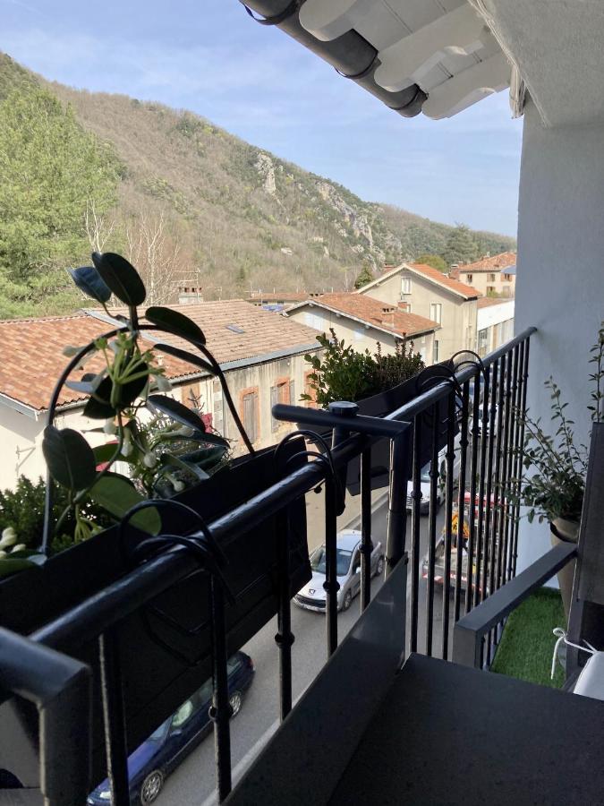 Aux 4 Logis Appart-Hotel - Studio Le Roof - Une Vue Splendide - Petit Dejeuner Inclus 1Ere Nuit Foix Exterior photo